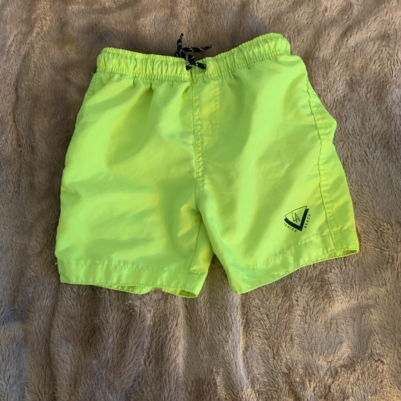 BUNDLE OF 4 BOY SHORTS SIZE 7 - Picture 4 of 9